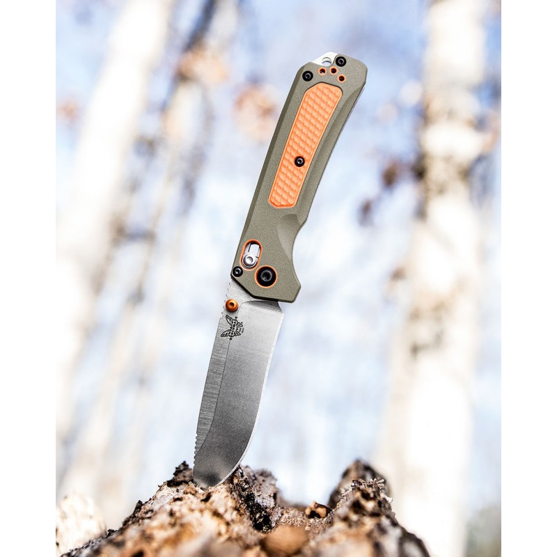 Benchmade Search 15061 Grizzly Spine Folding Knife 3.5 S30V Silk Ordinary Blade, Orange Grivory as well as Versaflex Deals With