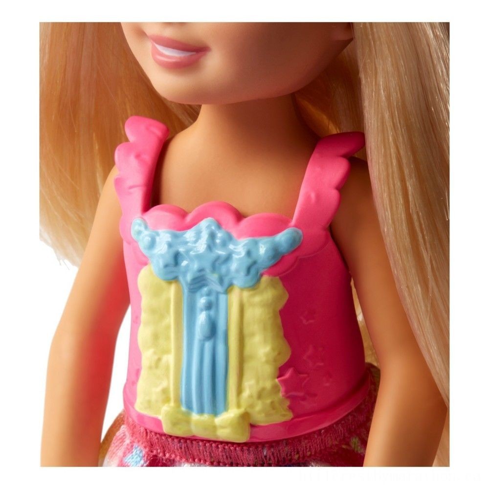 Barbie Dreamtopia Chelsea Figure and also Clothing