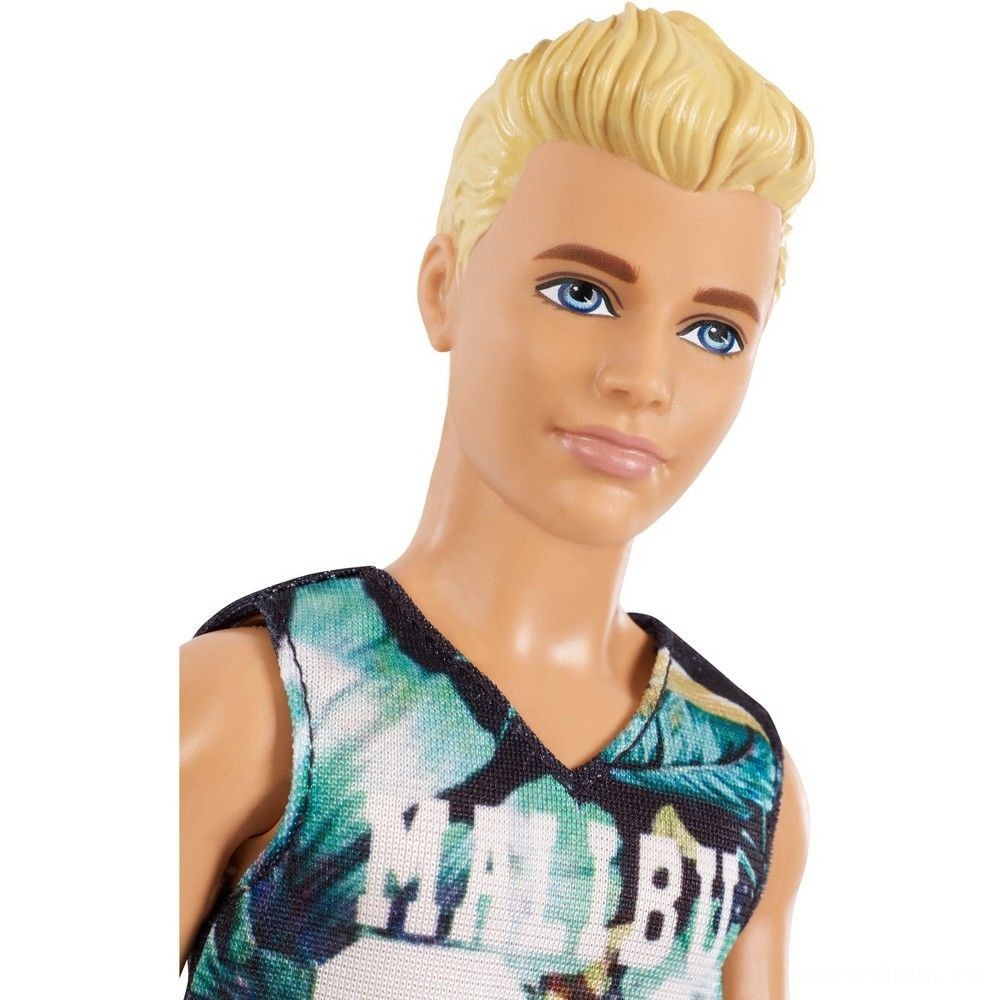 Two for One - Barbie Ken Fashionistas Figure - Game Sunday - Get-Together Gathering:£7
