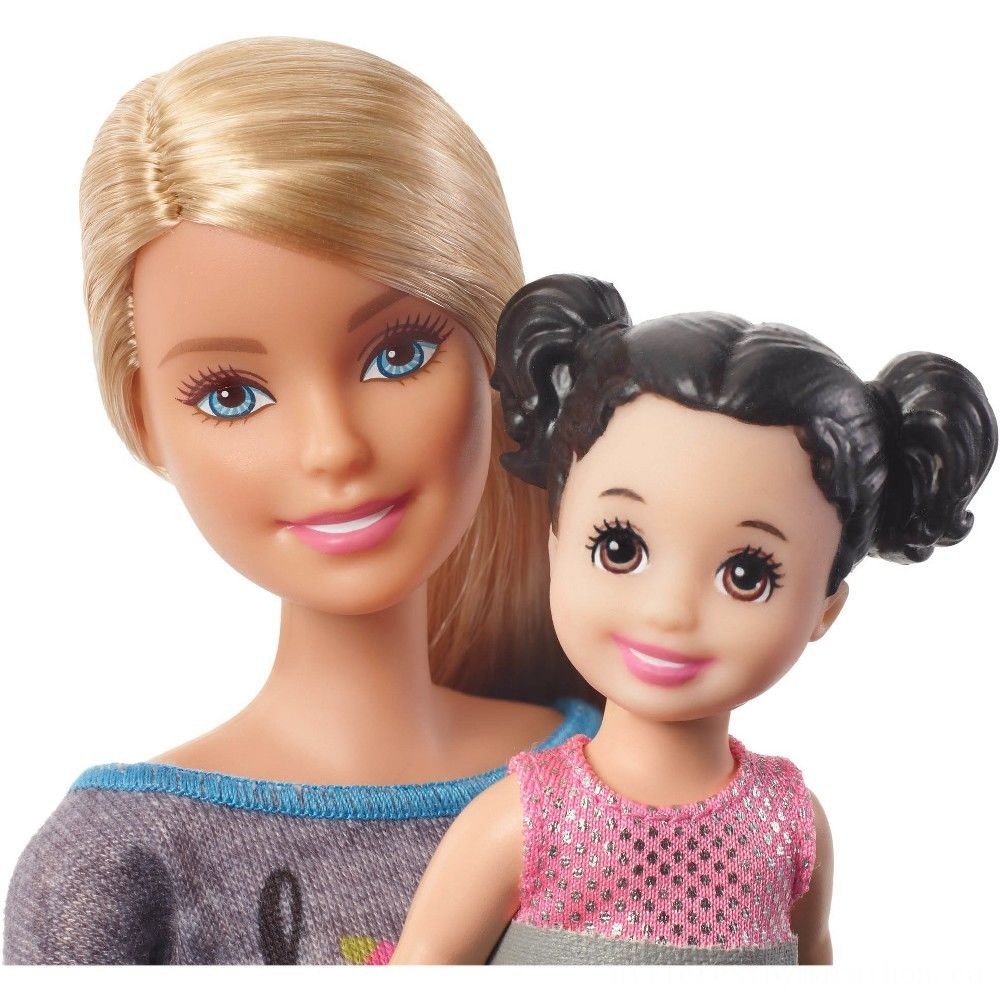 Barbie Ice-skating Train Dolls && Playset