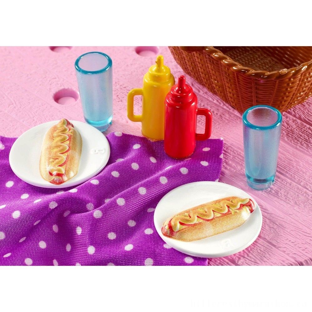 May Flowers Sale - Barbie Picnic Table Extra - Super Sale Sunday:£6[lia5416nk]