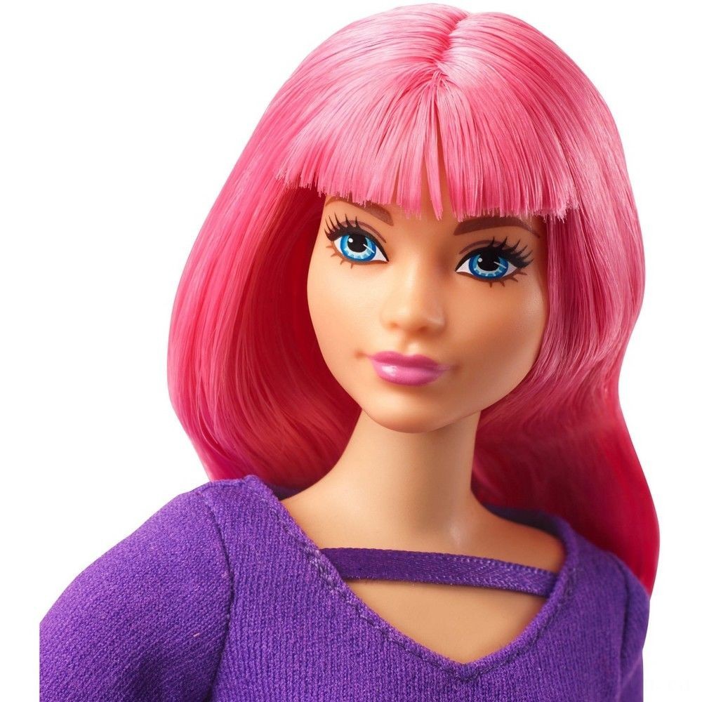 Barbie Daisy Travel Doll && Kitten Playset