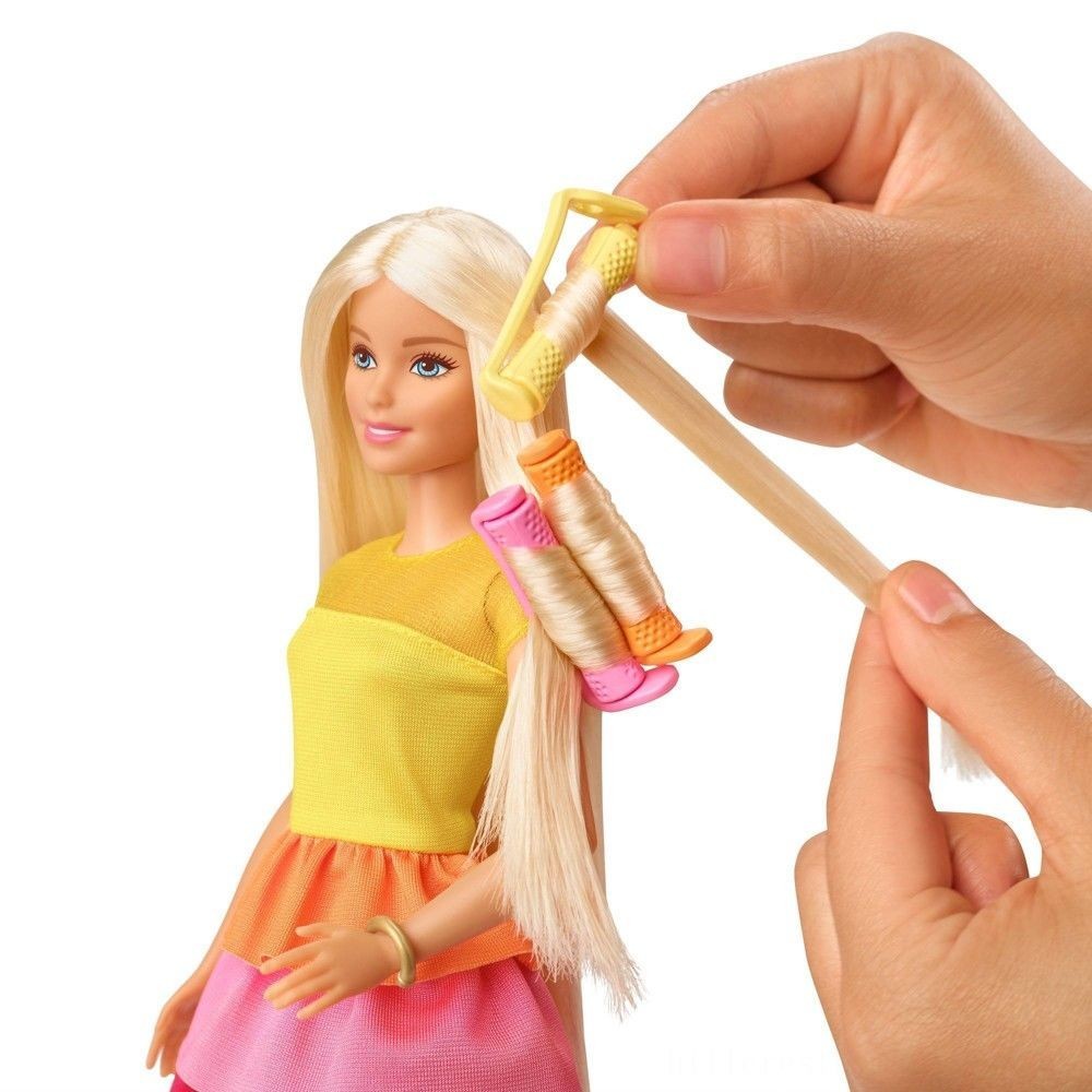 Barbie Ultimate Curls Dolly and Playset