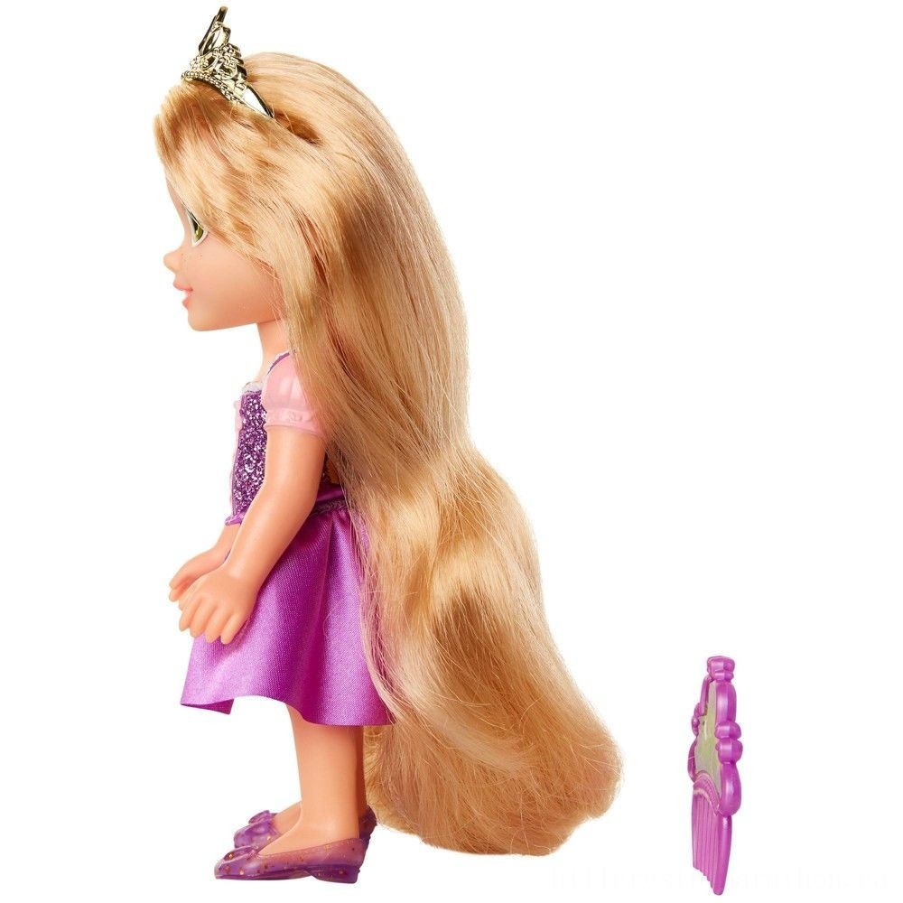 Disney Princess Or Queen Petite Rapunzel Fashion Trend Figure