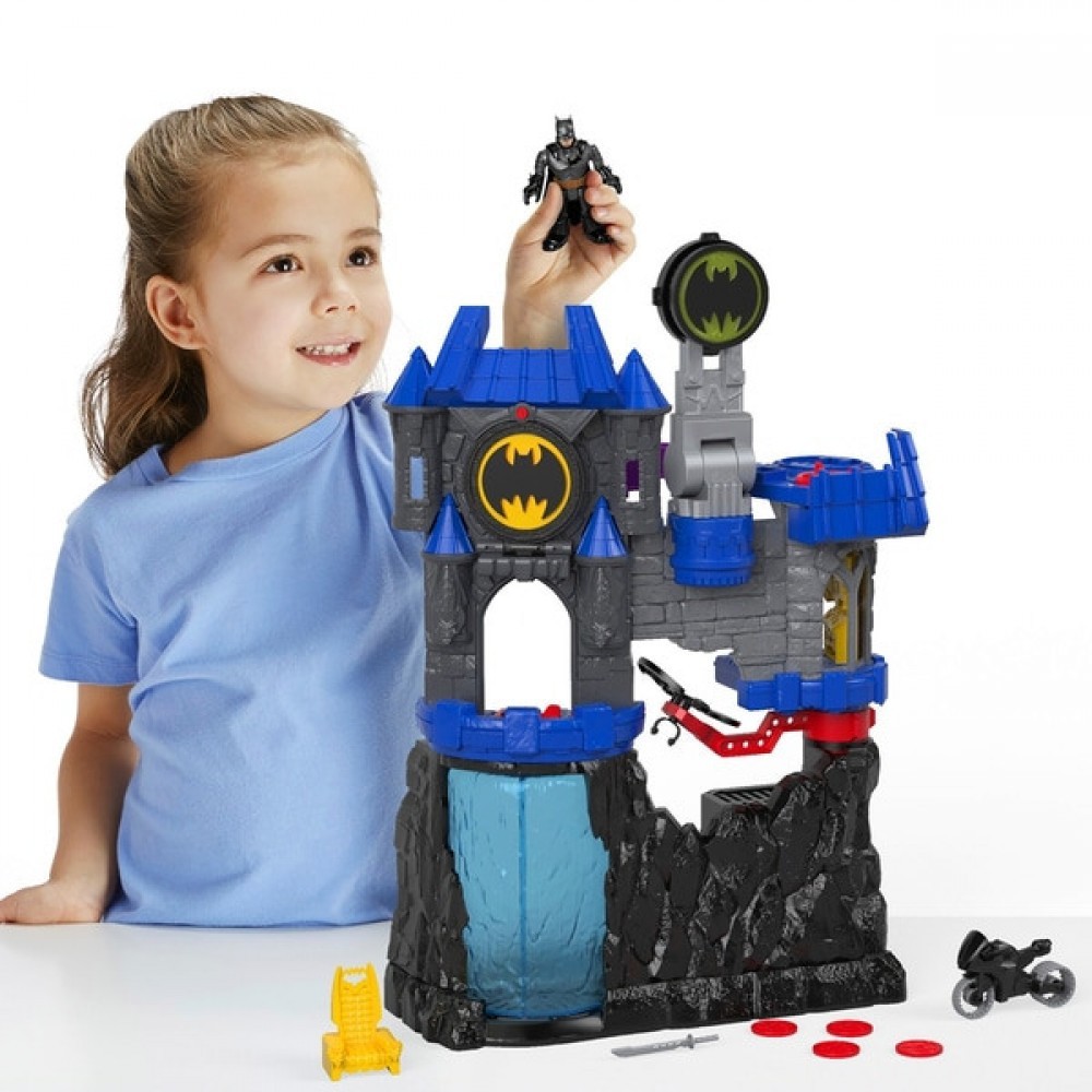 Going Out of Business Sale - Imaginext DC Super Pals Wayne House Batcave - Savings Spree-Tacular:£30[bea6121nn]