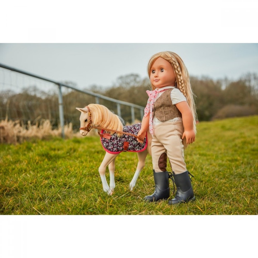 Yard Sale - Our Production Leah Traveling Figurine - Give-Away:£23