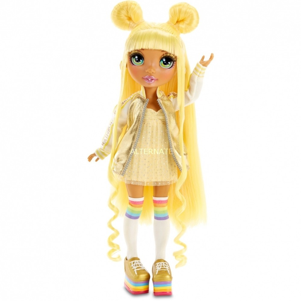 Rainbow High Sunny Madison-- Yellowish Fashion Trend Doll along with 2 Clothing