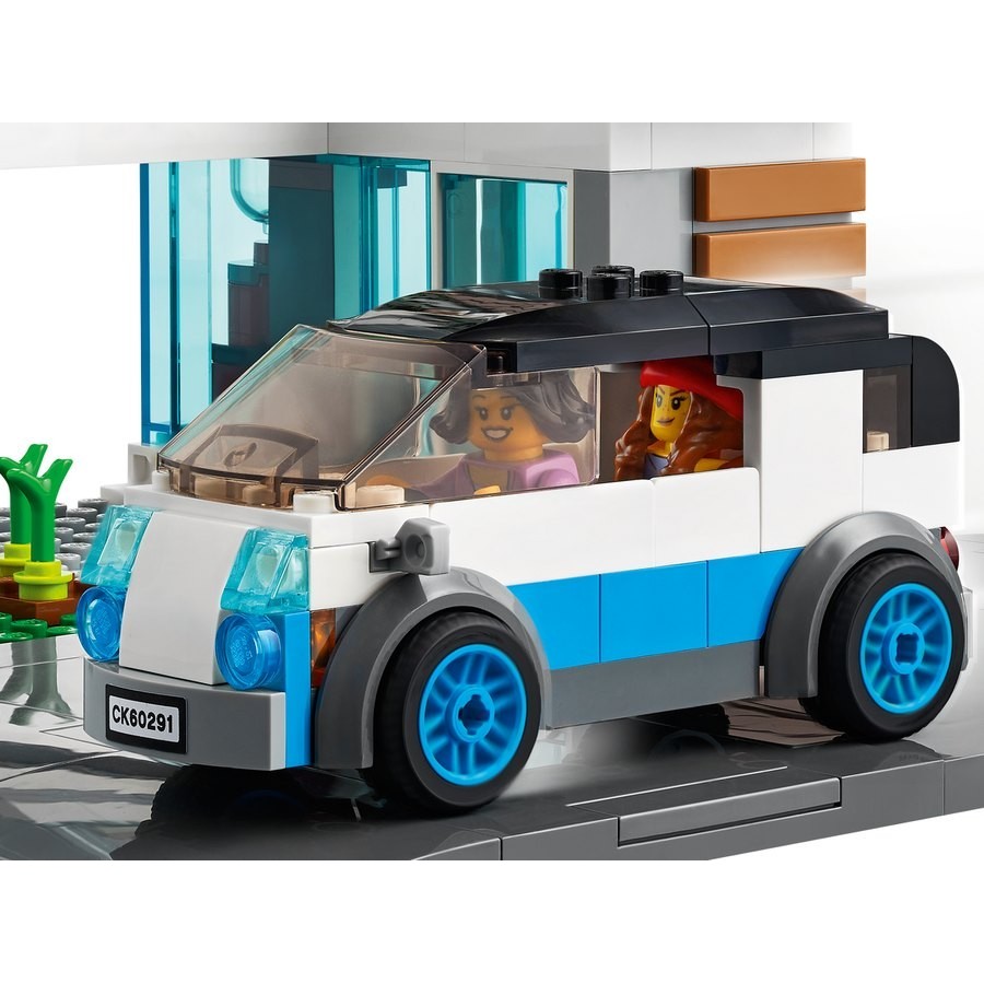 August Back to School Sale - Lego City Family Members House - One-Day:£46[sab10332nt]