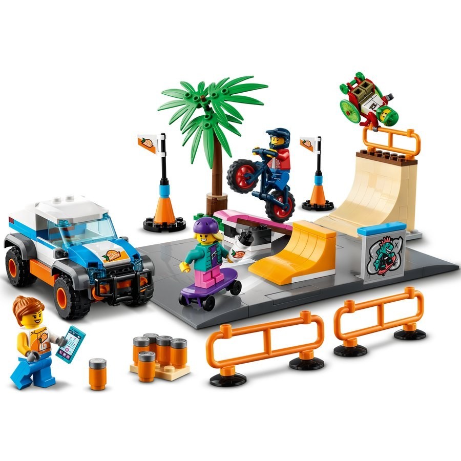Distress Sale - Lego Area Skate Playground - Surprise:£32