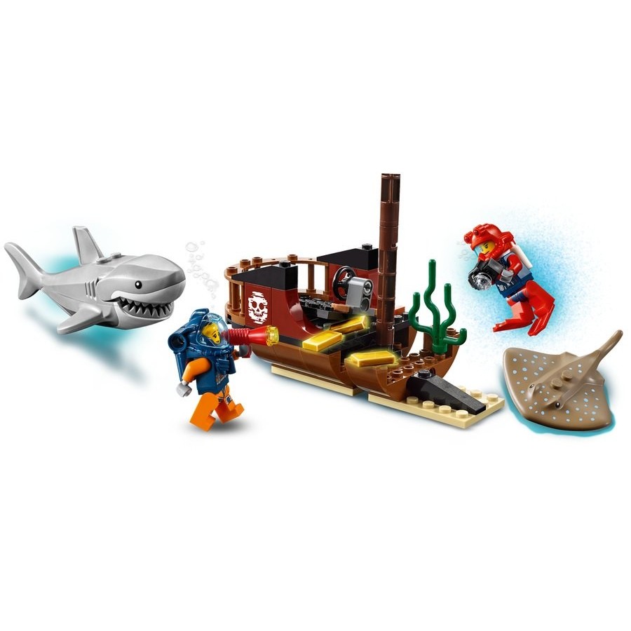 Memorial Day Sale - Lego Area Sea Expedition Ship - Markdown Mardi Gras:£79