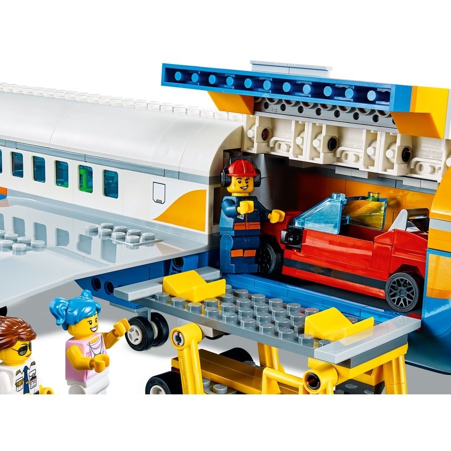 Web Sale - Lego Area Passenger Plane - Click and Collect Cash Cow:£72[lib10374nk]