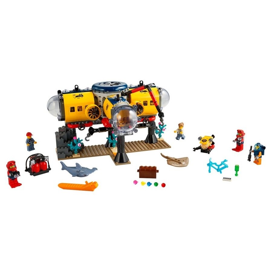 January Clearance Sale - Lego Urban Area Sea Expedition Base - Digital Doorbuster Derby:£60[neb10377ca]