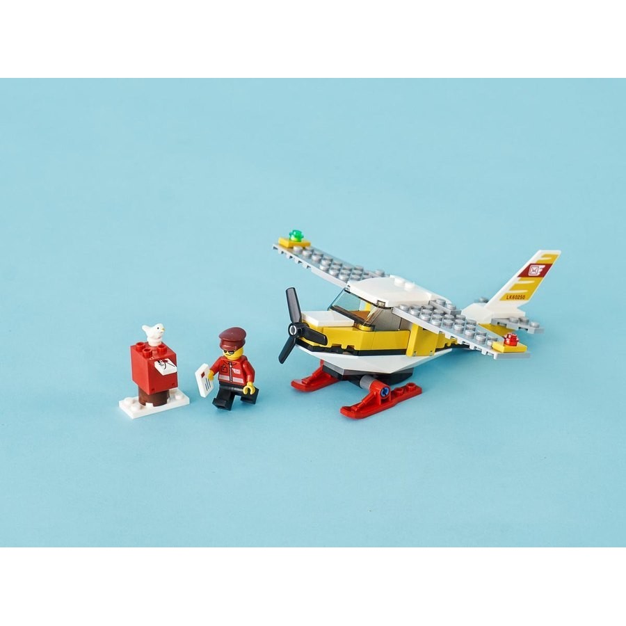 Lowest Price Guaranteed - Lego Metropolitan Area Mail Plane - Internet Inventory Blowout:£9