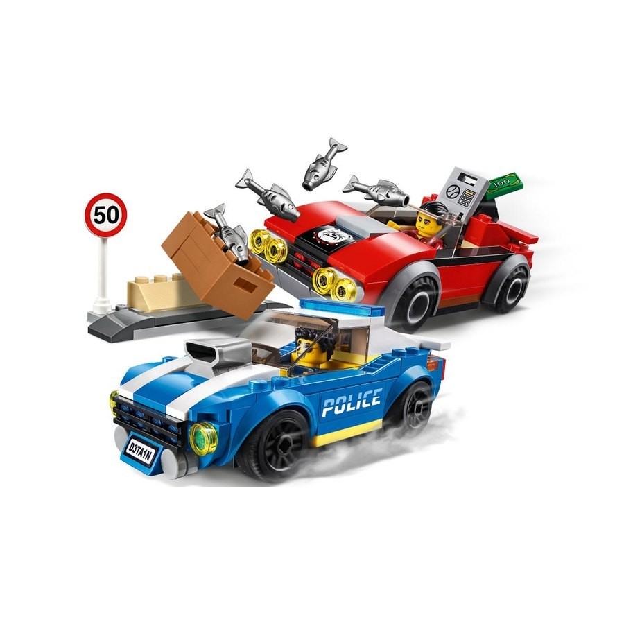 Everything Must Go - Lego Urban Area Cops Road Detention - Get-Together:£29[alb10410co]