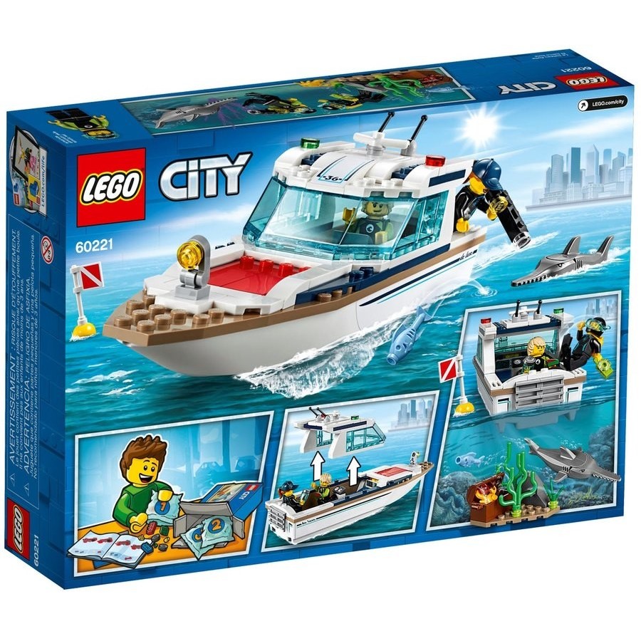 Free Shipping - Lego Urban Area Scuba Diving Luxury Yacht - Blowout Bash:£19[lab10414co]