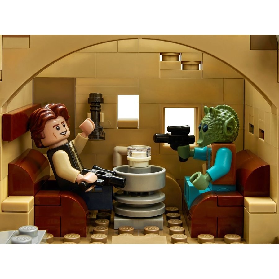 Going Out of Business Sale - Lego Star Wars Mos Eisley Cantina - Liquidation Luau:£88[cob10498li]