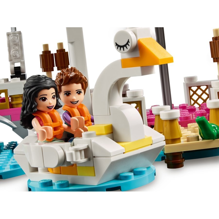 Back to School Sale - Lego Pals Heartlake Urban Area Park - Weekend:£34[chb10653ar]