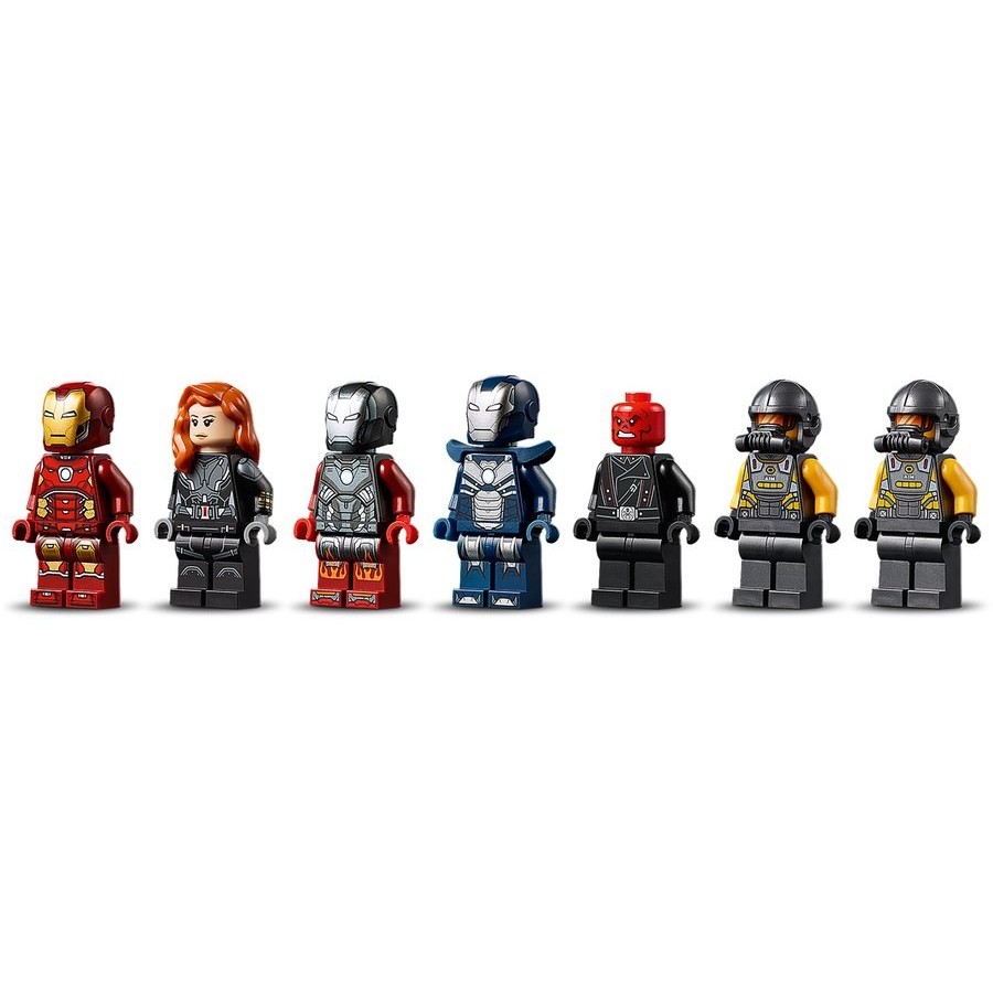 Click and Collect Sale - Lego Marvel Avengers High Rise Fight - Spree:£67