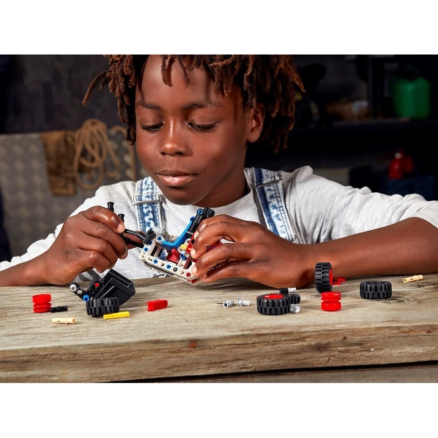 Back to School Sale - Lego Technic Skid Steer Loading Machine - Reduced:£9[neb10826ca]