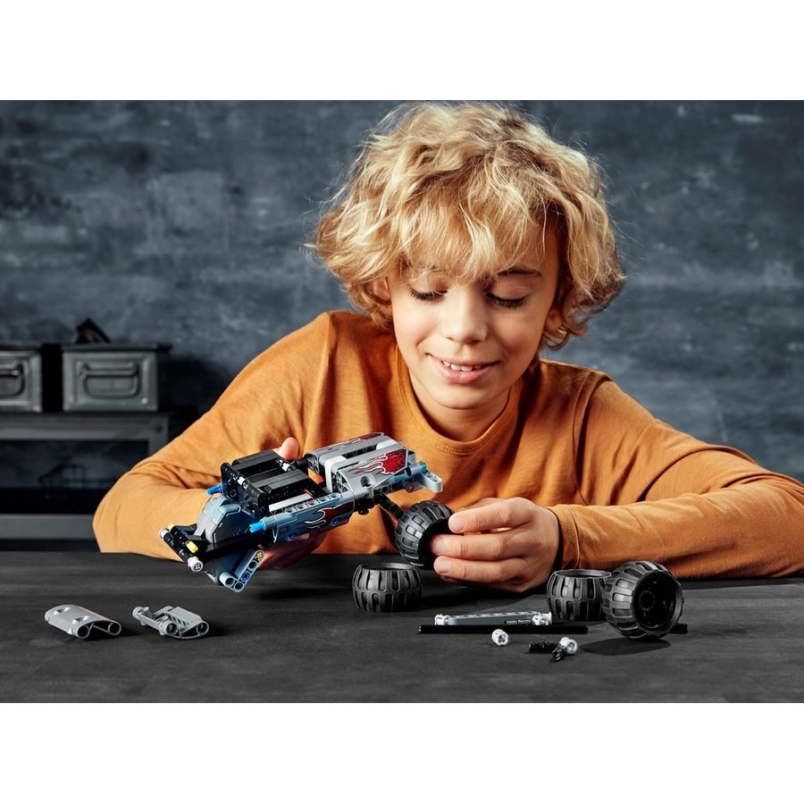 Free Gift with Purchase - Lego Technique Escape Vehicle - Savings:£20[lib10856nk]