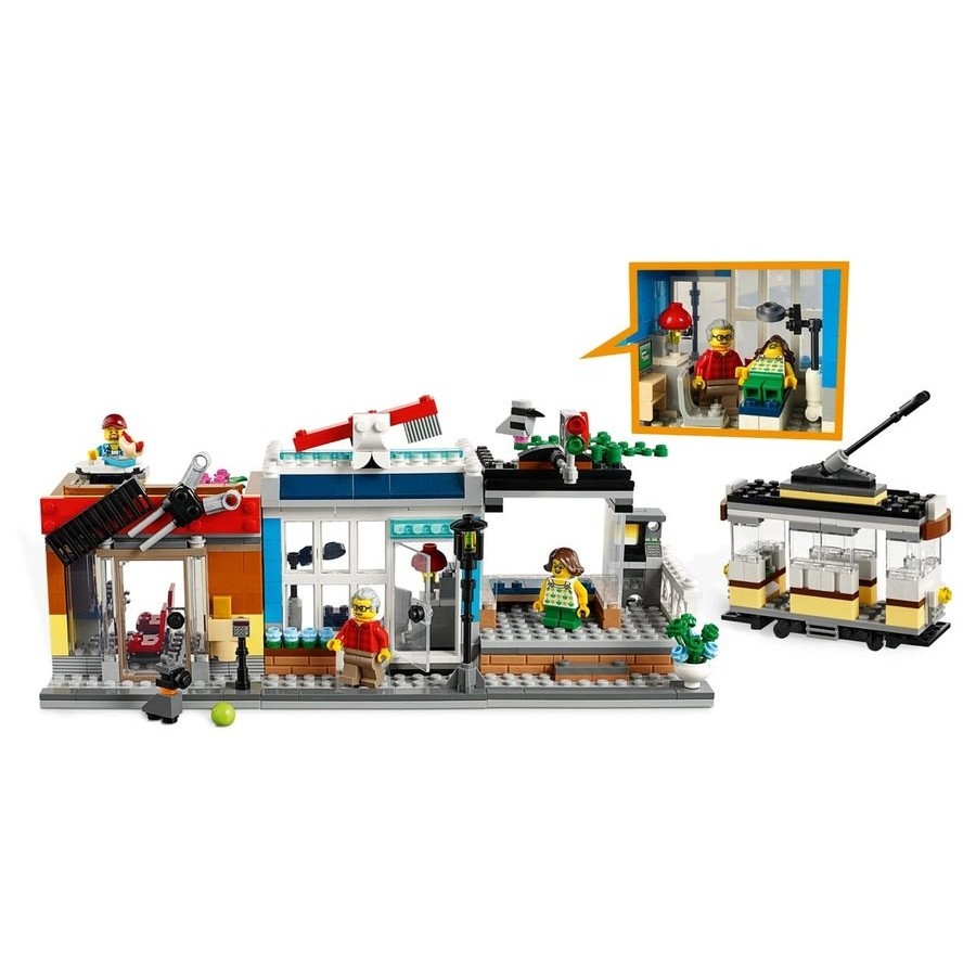 Lego Designer 3-In-1 Townhouse Dog Store & COFFEE SHOP