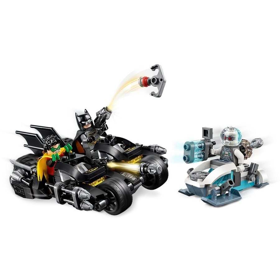 Lego Dc Mr. Freeze Batcycle Battle