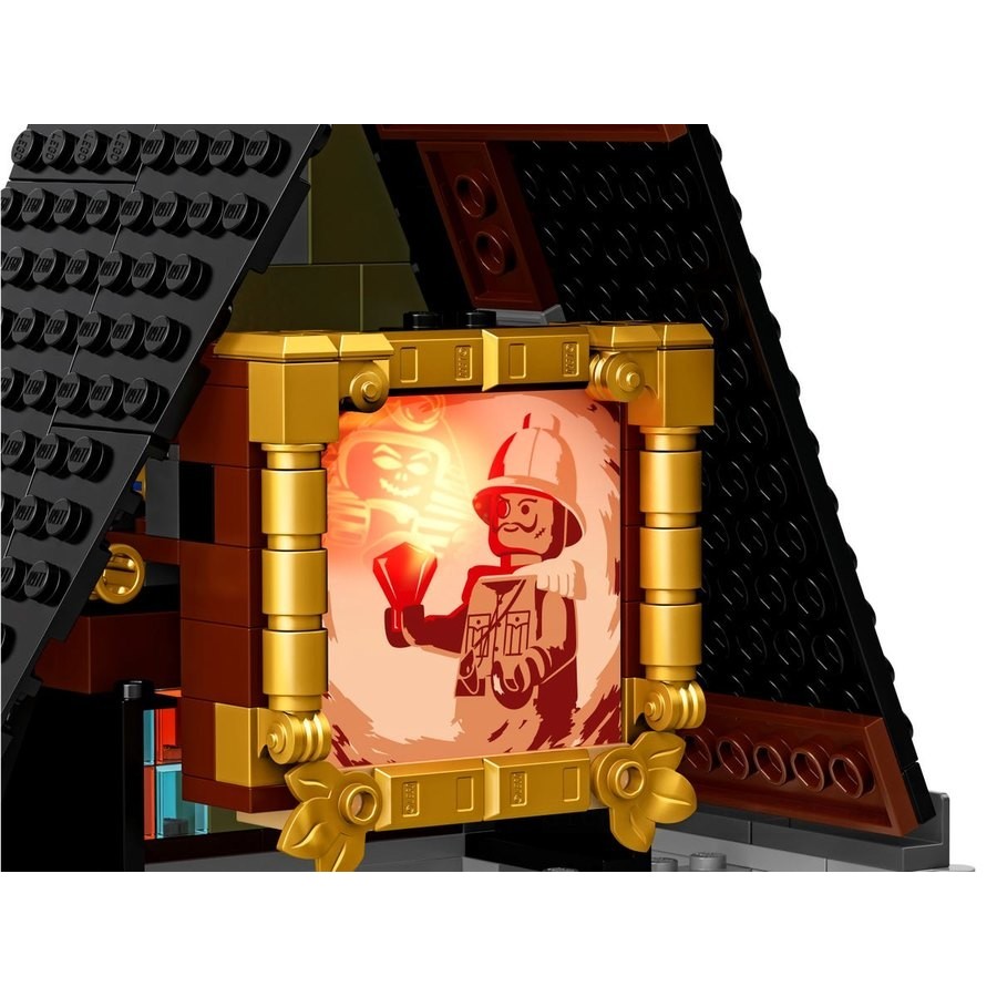 Presidents' Day Sale - Lego Creator Expert Haunted Residence - Unbelievable Savings Extravaganza:£88