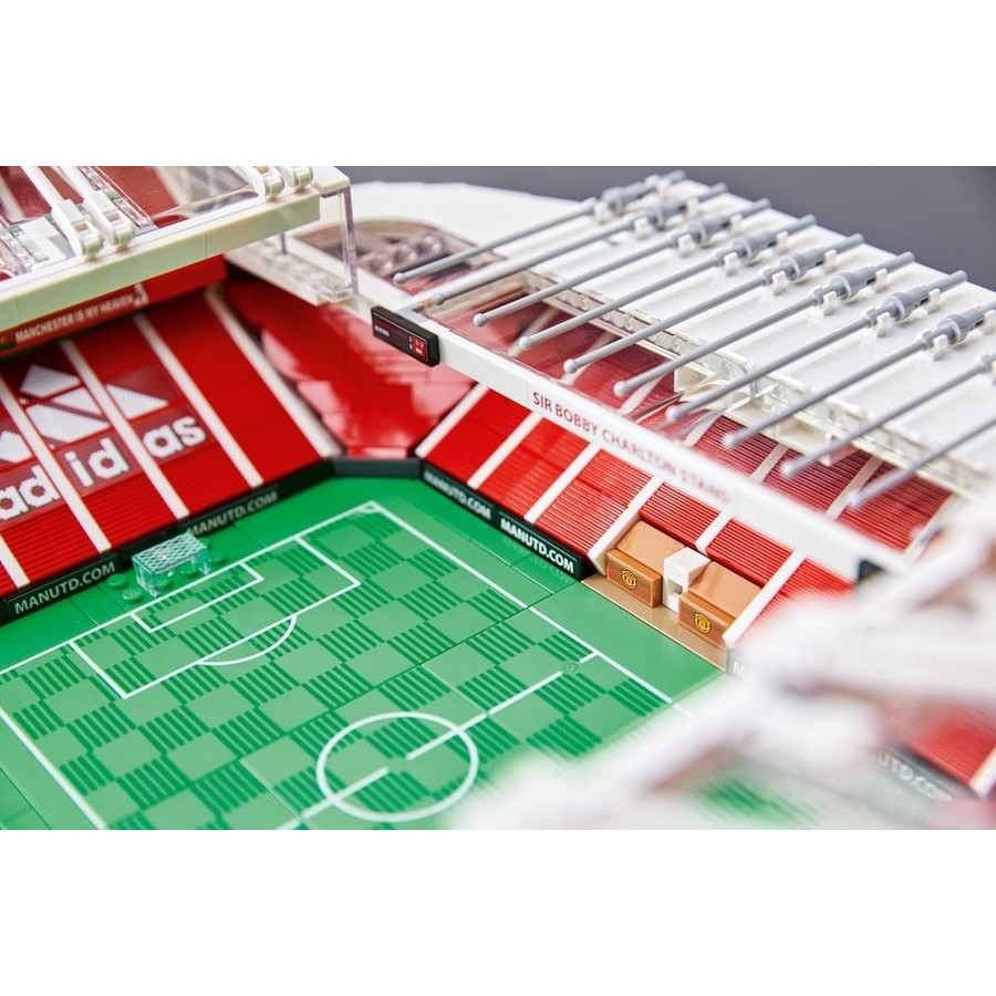 Half-Price - Lego Creator Expert Old Trafford - Manchester United - Liquidation Luau:£86