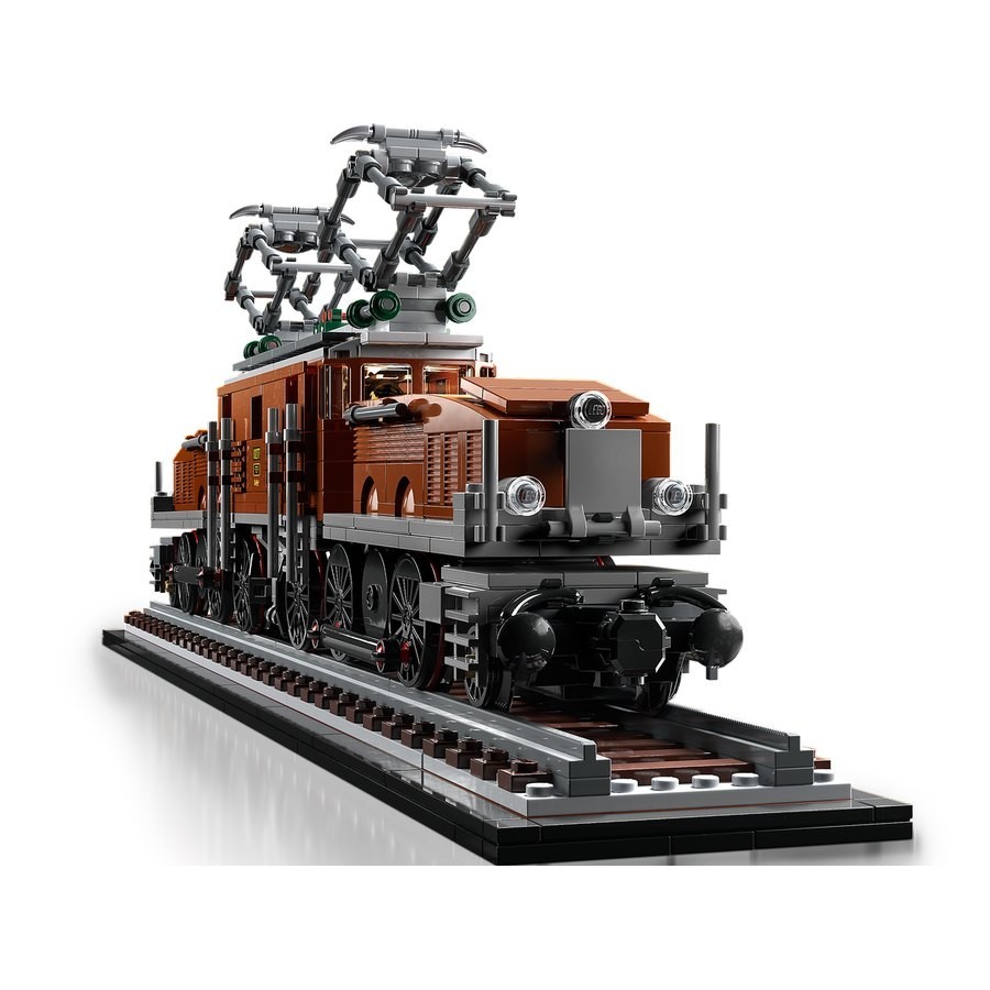 Fire Sale - Lego Creator Expert Crocodile Locomotive - Weekend:£74[cob10936li]