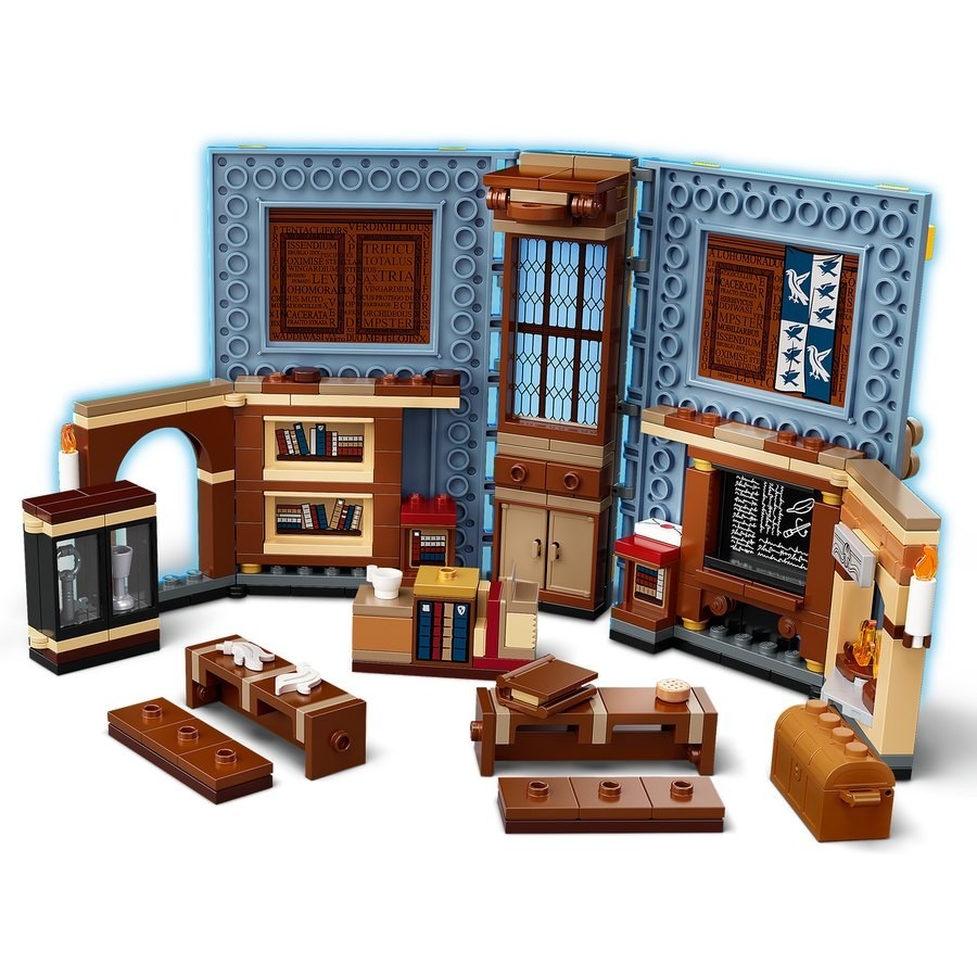 Clearance Sale - Lego Harry Potter Hogwarts Instant: Attractions Training Class - Winter Wonderland Weekend Windfall:£28