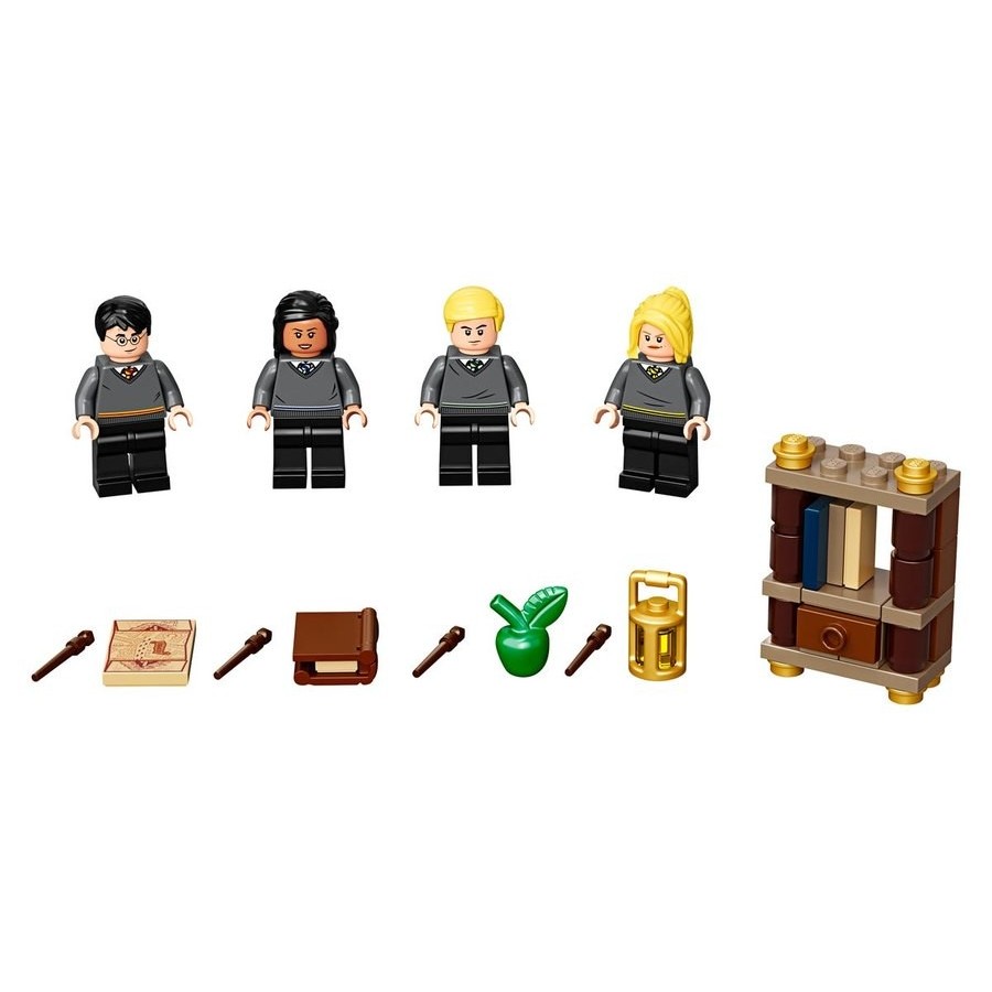 Gift Guide Sale - Lego Harry Potter Hogwarts Students Acc. Establish - Off-the-Charts Occasion:£12[neb10978ca]