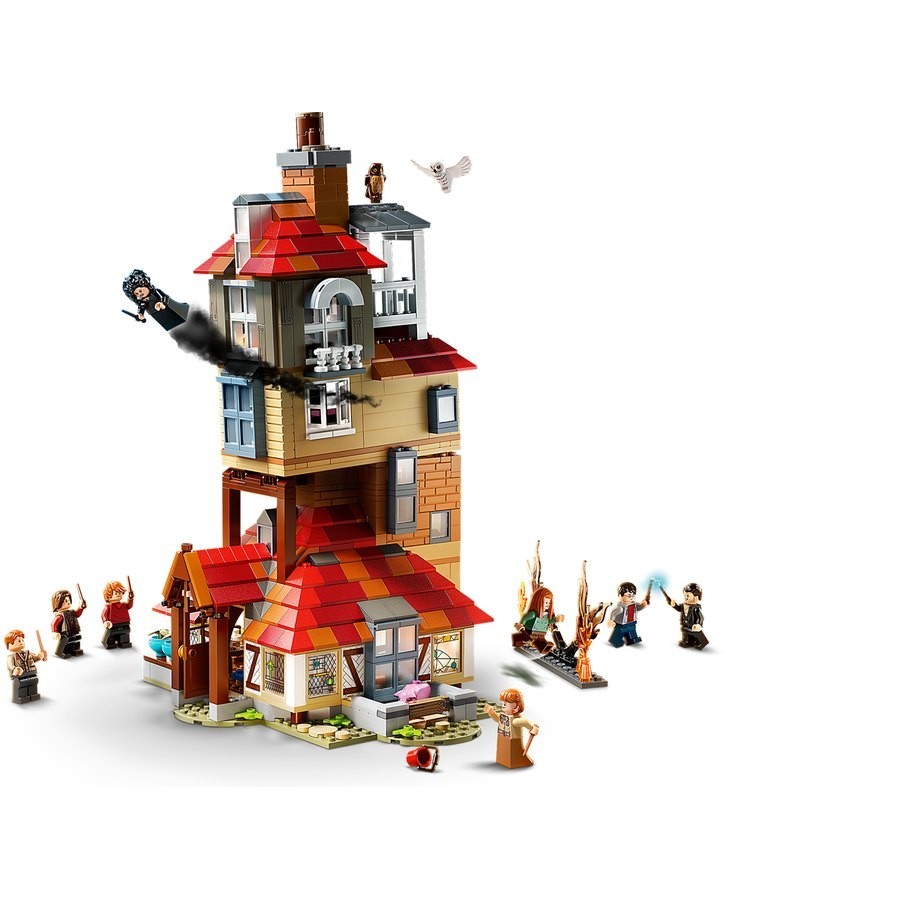 Stocking Stuffer Sale - Lego Harry Potter Assault On The Den - Winter Wonderland Weekend Windfall:£74[alb10984co]