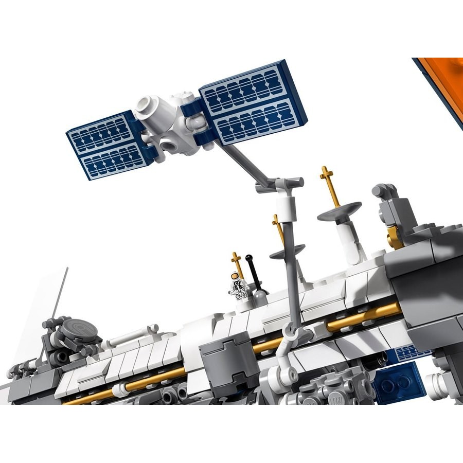 Holiday Gift Sale - Lego Ideas International Spaceport Station - Savings:£54