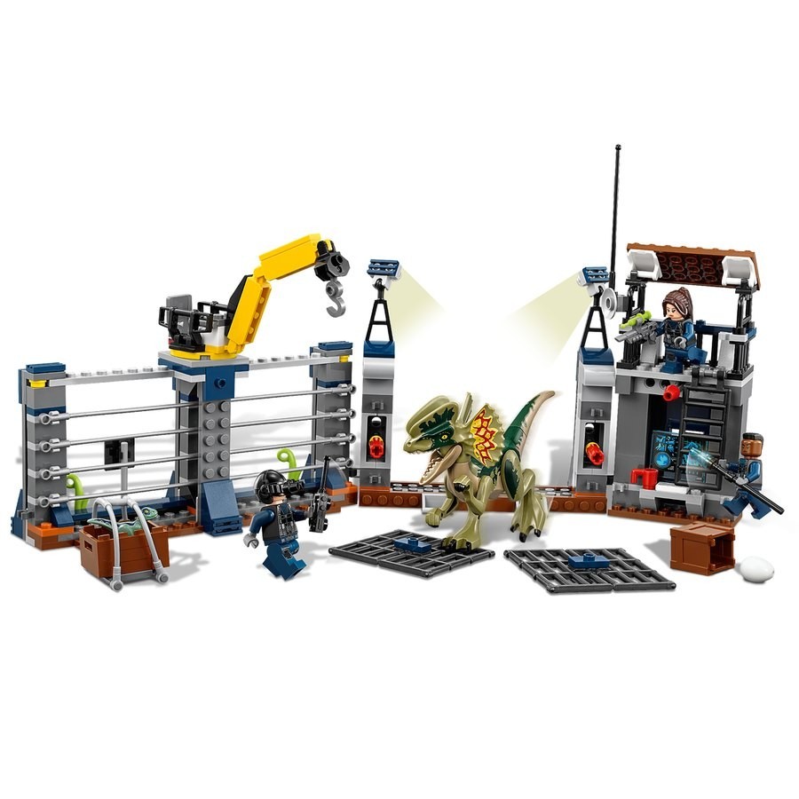 90% Off - Lego Jurassic Globe Dilophosaurus Outstation Assault - Frenzy Fest:£34[cob11101li]