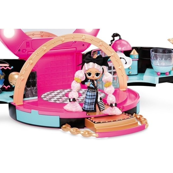 Garage Sale - L.O.L. Surprise! Hairdresser Playset - Boxing Day Blowout:£42[chb9165ar]