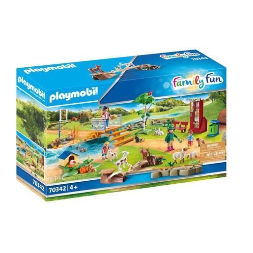 Playmobil 70342 Family Members Exciting Petting Zoo