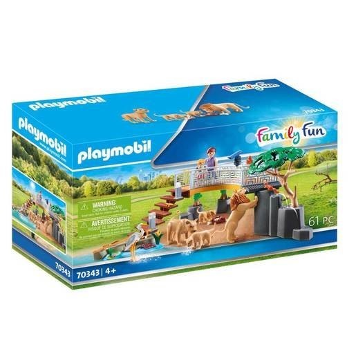 Playmobil 70343 Family Exciting Outdoor Lion Room