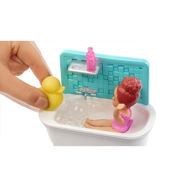Discount - Barbie Captain Babysitters Bathtime Playset - Mania:£18[lab9448co]