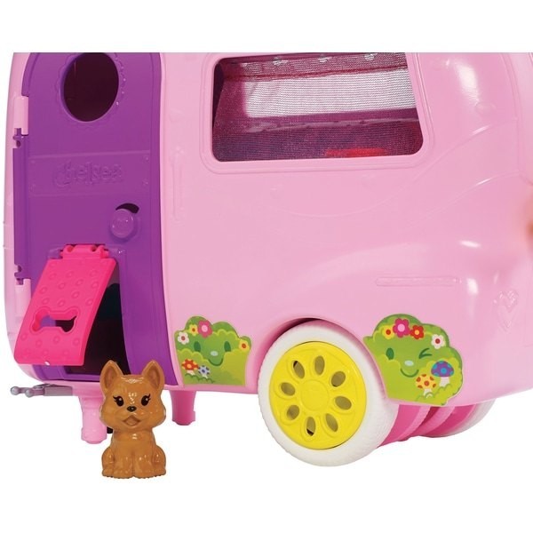 Bankruptcy Sale - Barbie Club Chelsea Camper with Accessories - Doorbuster Derby:£28[jcb9498ba]