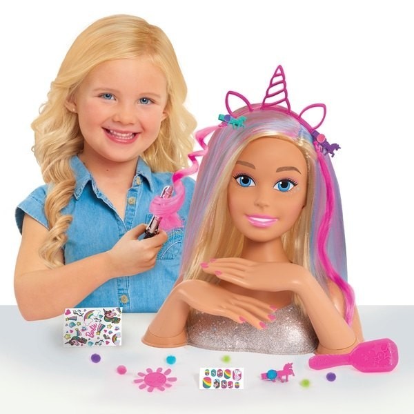 Final Sale - Barbie Glitter Hair Deluxe Styling Head - Winter Wonderland Weekend Windfall:£34