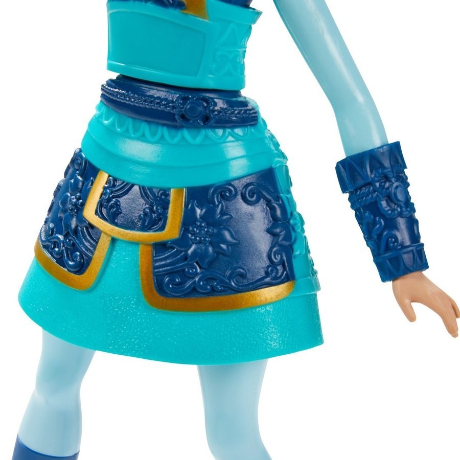 Disney Princess Or Queen Warrior - Mulan Figure with Falchion