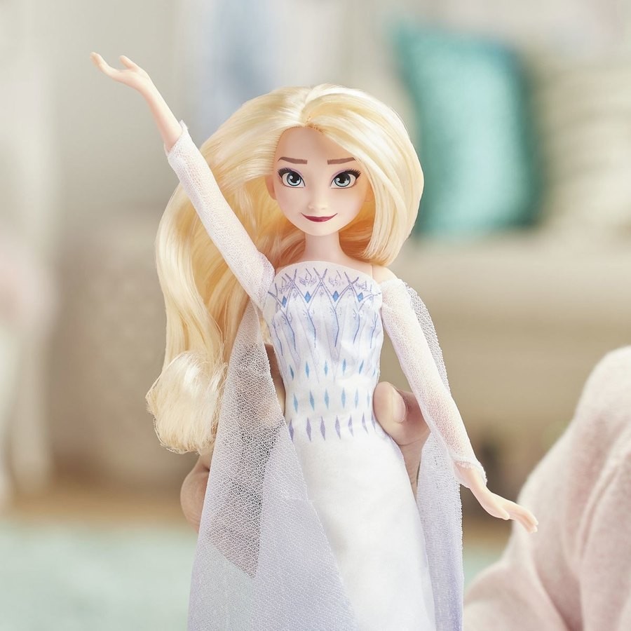 Price Reduction - Disney Frozen 2 Musical Journey Singing Dolly - Elsa - Hot Buy:£20