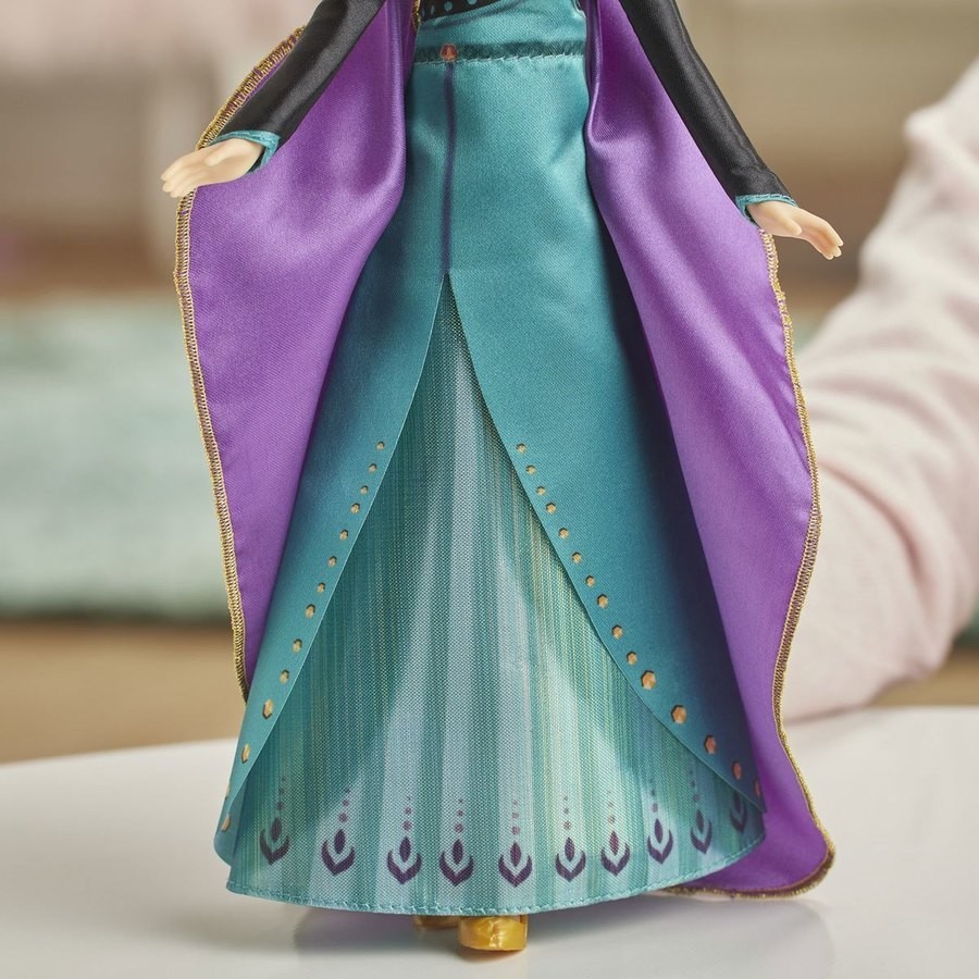 Disney Frozen 2 Music Experience Vocal Singing Figurine - Anna