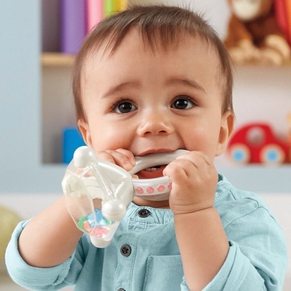 April Showers Sale - Fisher-Price Rock 'n Rattle Teether Ring - Cyber Monday Mania:£5[hob9973ua]