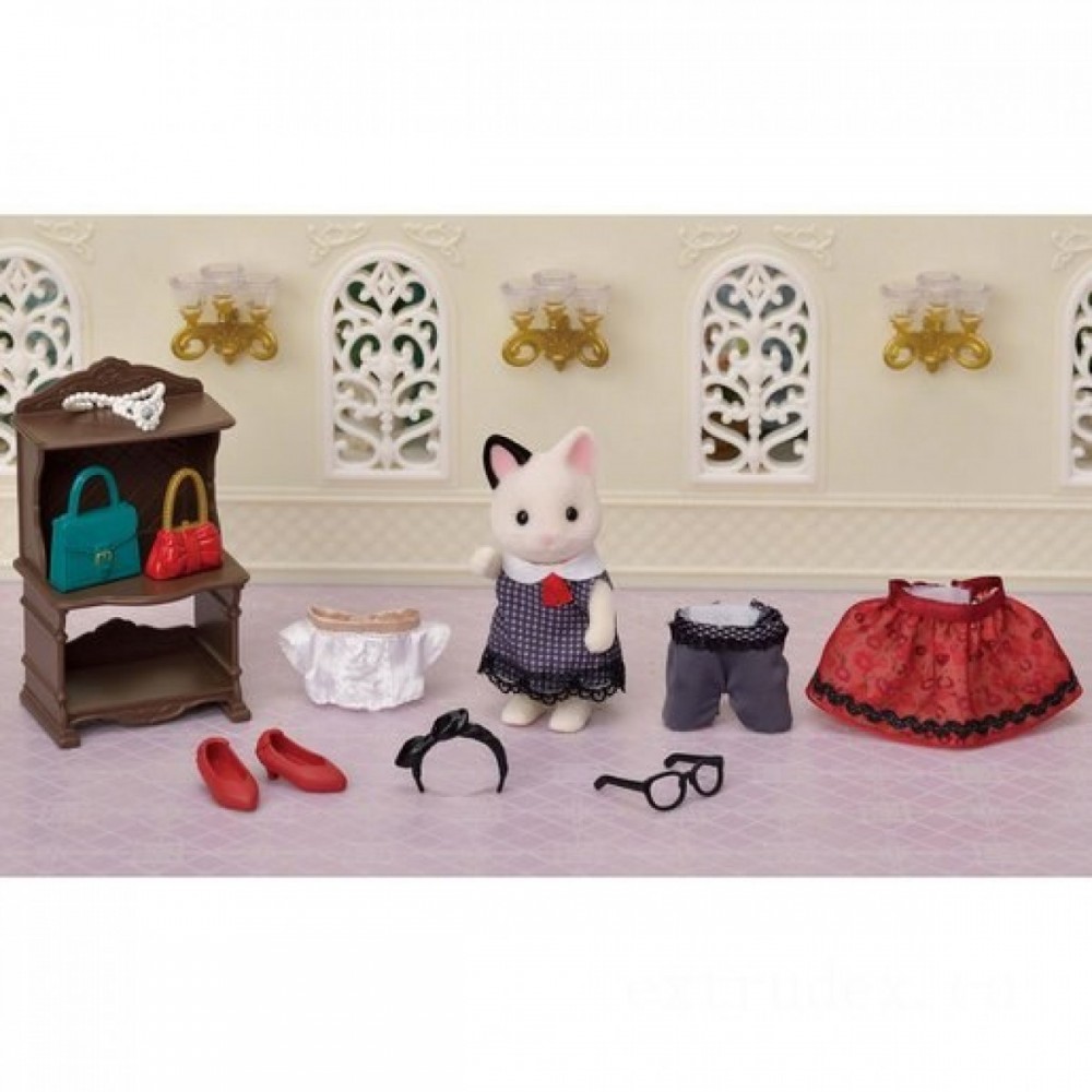 Christmas Sale - Sylvanian Families Suit Feline Manner Playset - Two-for-One:£16[coc8710li]