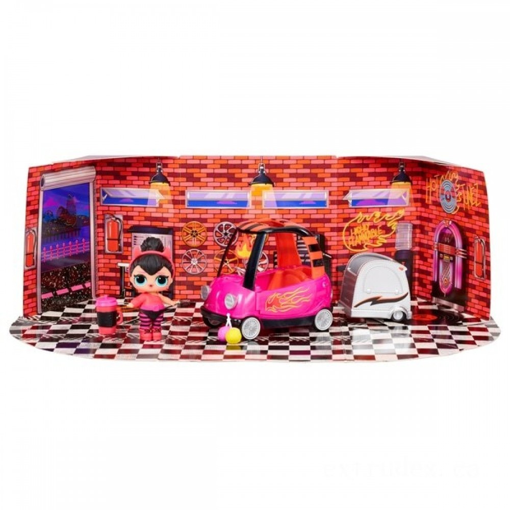 L.O.L. Surprise! Furniture BB Automobile Store and also Spice Toy