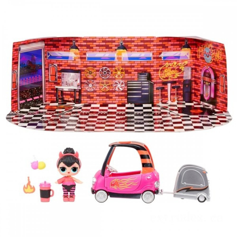 L.O.L. Surprise! Household Furniture BB Automotive Shop and also Spice Figurine