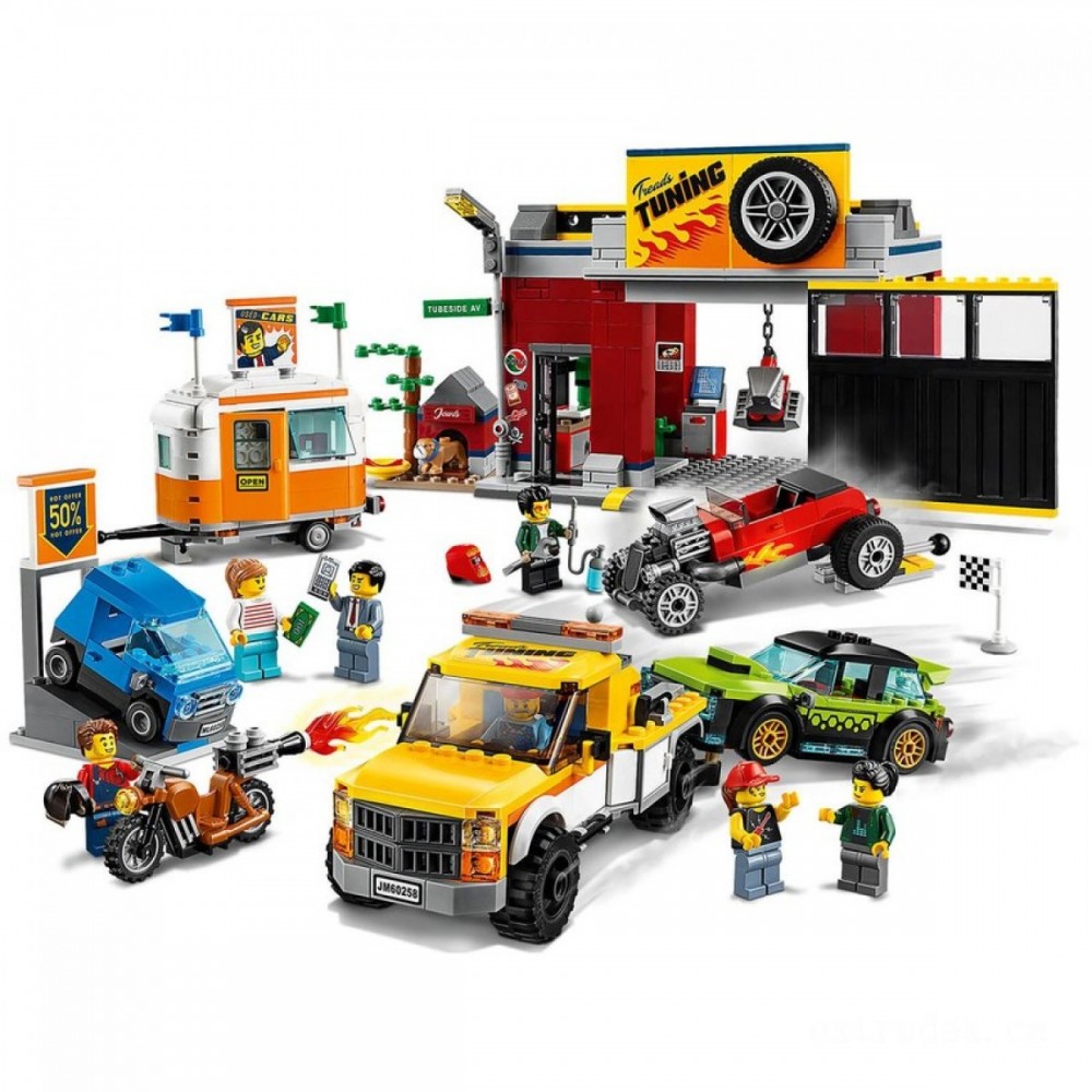 LEGO Urban Area: Nitro Tires Tuning Shop Building Set (60258 )