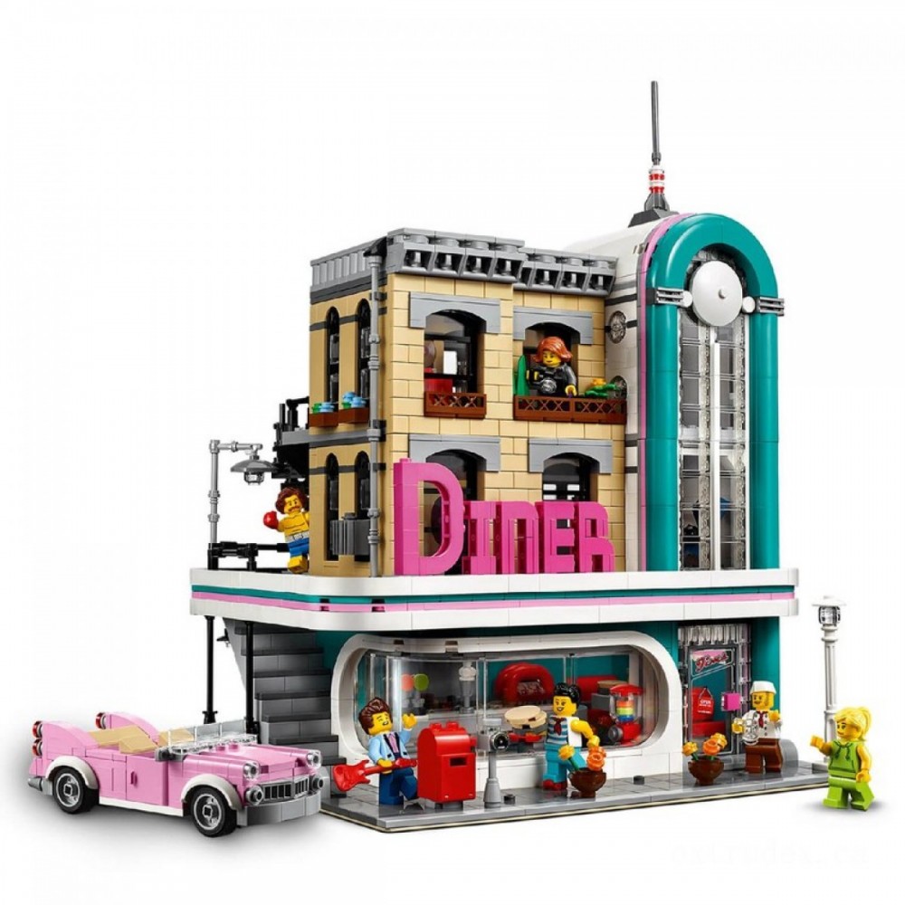 July 4th Sale - LEGO Creator Expert: Midtown Restaurant (10260 ) - President's Day Price Drop Party:£83