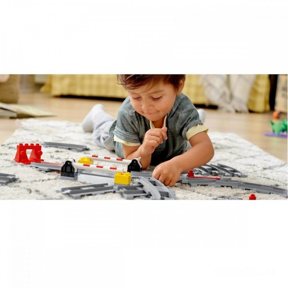Curbside Pickup Sale - LEGO DUPLO Town: Learn Rails Building Establish (10882 ) - Curbside Pickup Crazy Deal-O-Rama:£14[nec9242ca]